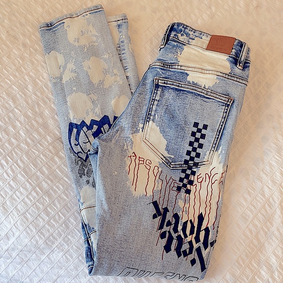 Crysp Montana Scribble Jeans, Light/Pastel Blue. Lightly used. Great condition. - Picture 4 of 11